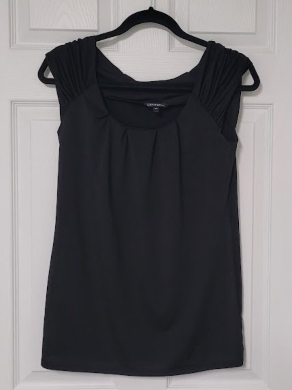 Womens Gathered Shoulders & Neck top-blouse-Black dress up/down-EUC-Size Small
